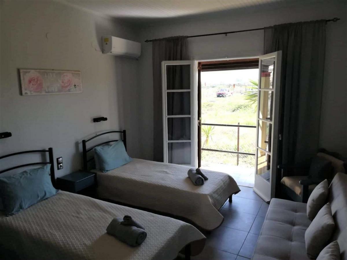 Issos Apartments Агиос-Георгиос Экстерьер фото